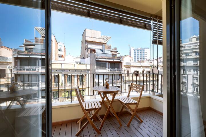 CASA – Two Bedroom Apartment with Balcony gallery image 4