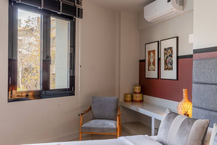 Entire Building in the Heart of Athens – Sleeps 15 gallery image 5