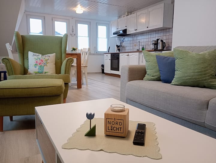 Ferienwohnung/app. Für 2 Gäste Mit 50m² In Hage (186632) - Hage