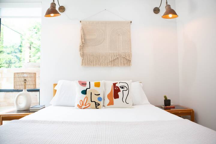 Rooftop Deck, DT City Views, Modern Eastside Oasis gallery image 5