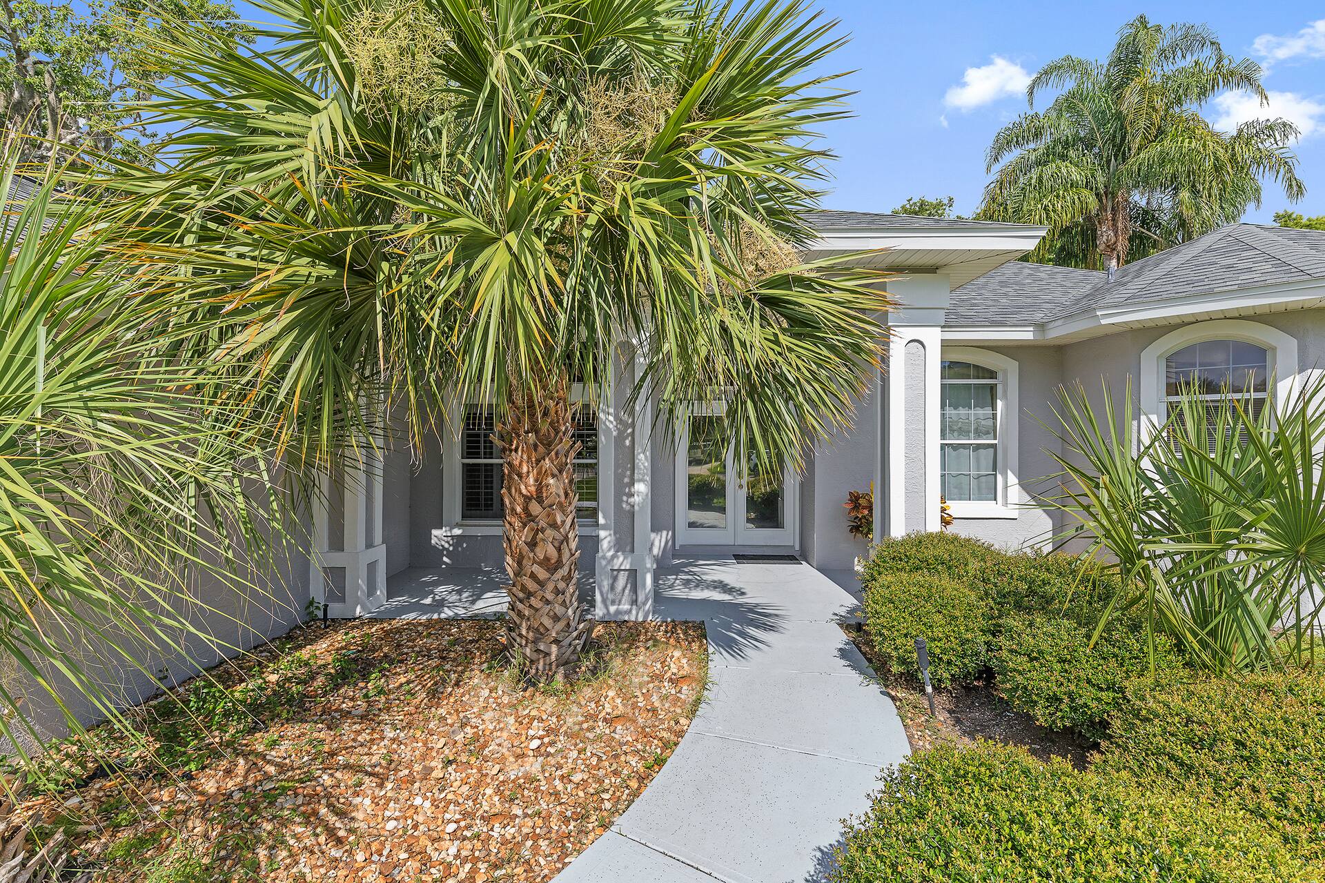 Pet Friendly 4 BR Home | No Stairs | Port Orange