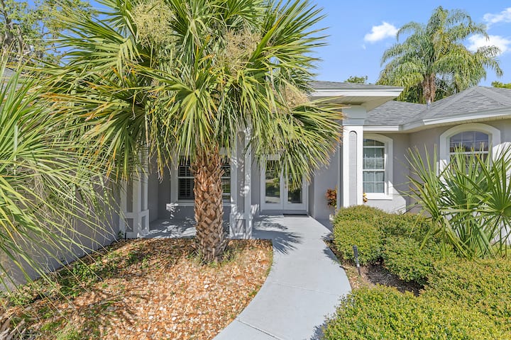 Pet Friendly 4 Br Home | No Stairs | Port Orange - Port Orange, FL