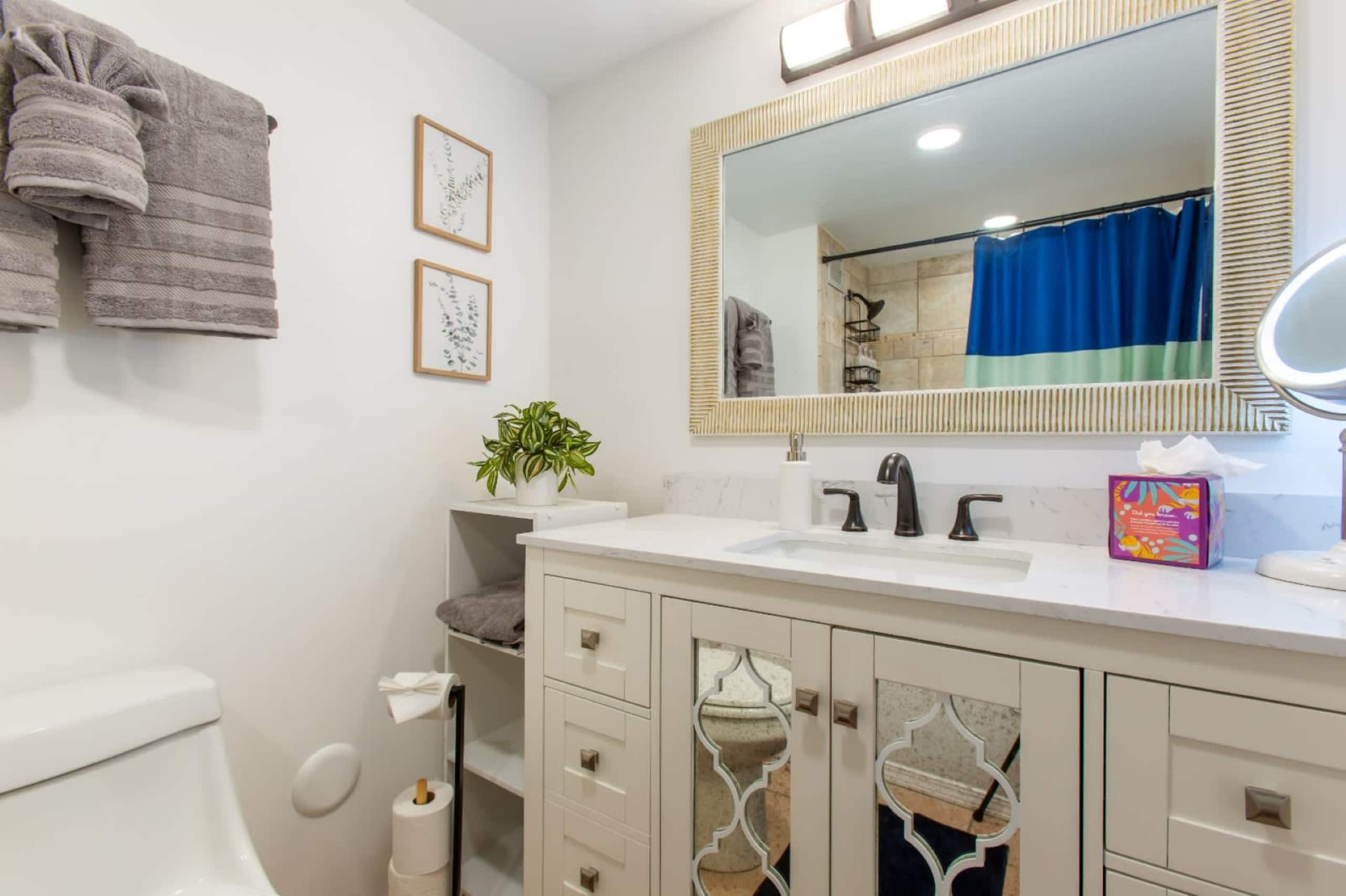 Condo in Lahaina · ★4.94 · 1 bedroom · 2 beds · 1 private bath - Image 21