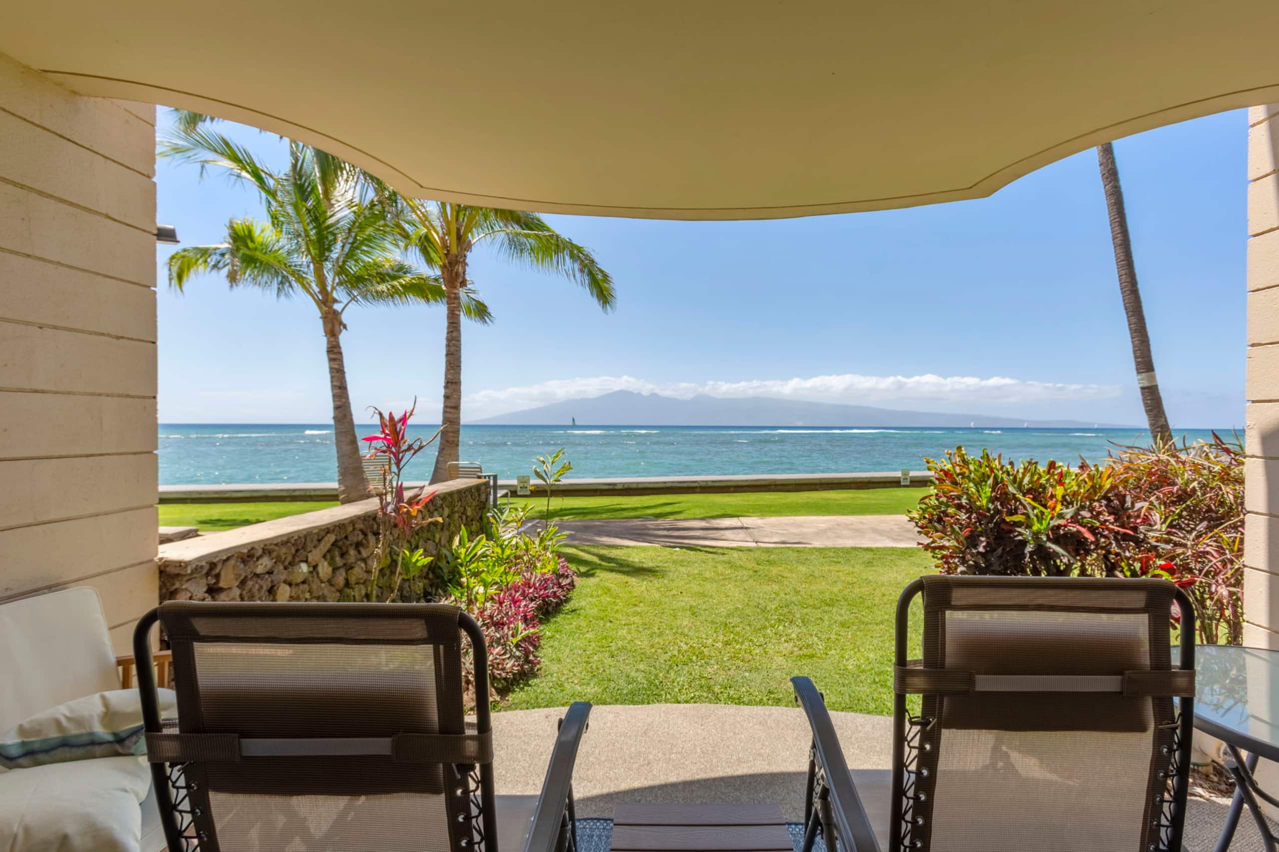 Condo in Lahaina · ★4.94 · 1 bedroom · 2 beds · 1 private bath - Image 26