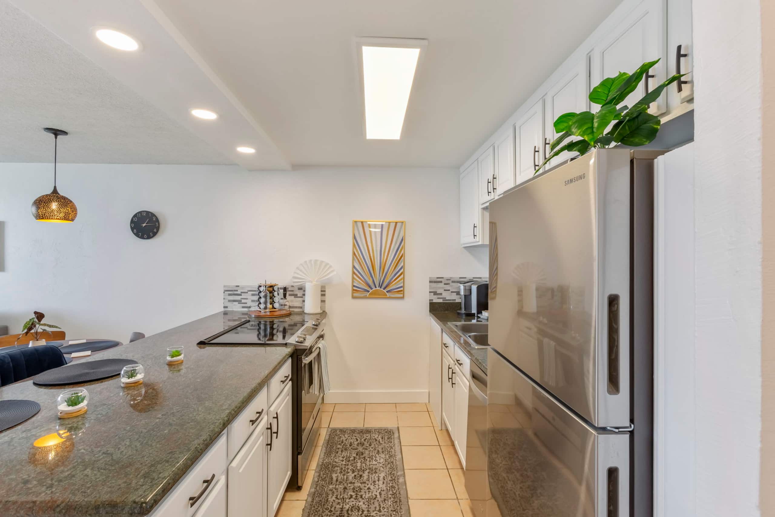 Condo in Lahaina · ★4.94 · 1 bedroom · 2 beds · 1 private bath - Image 15