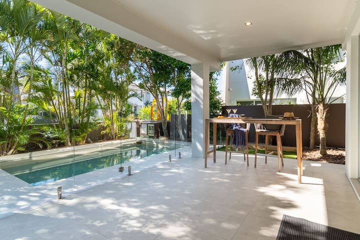 Malibu Beach House- 100m to salt beach