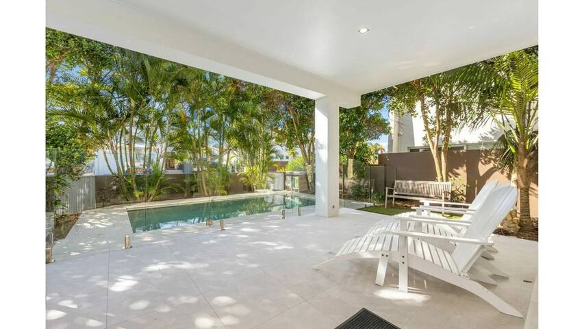 Malibu Beach House- 100m to salt beach gallery image 5