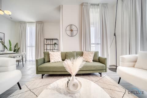 Top performing Airbnb: Tranquil 2BR w/Assist Room at Mesk 1 Midtown DPC in Me'aisem First