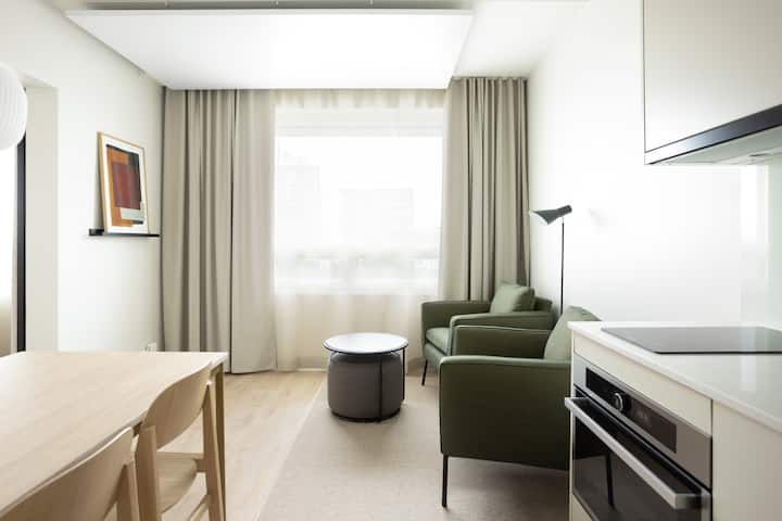 Cute & Airy Spacious Studio Near Metro Station - Helsinki