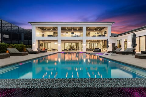 Valhalla Mansion in Reunion Resort