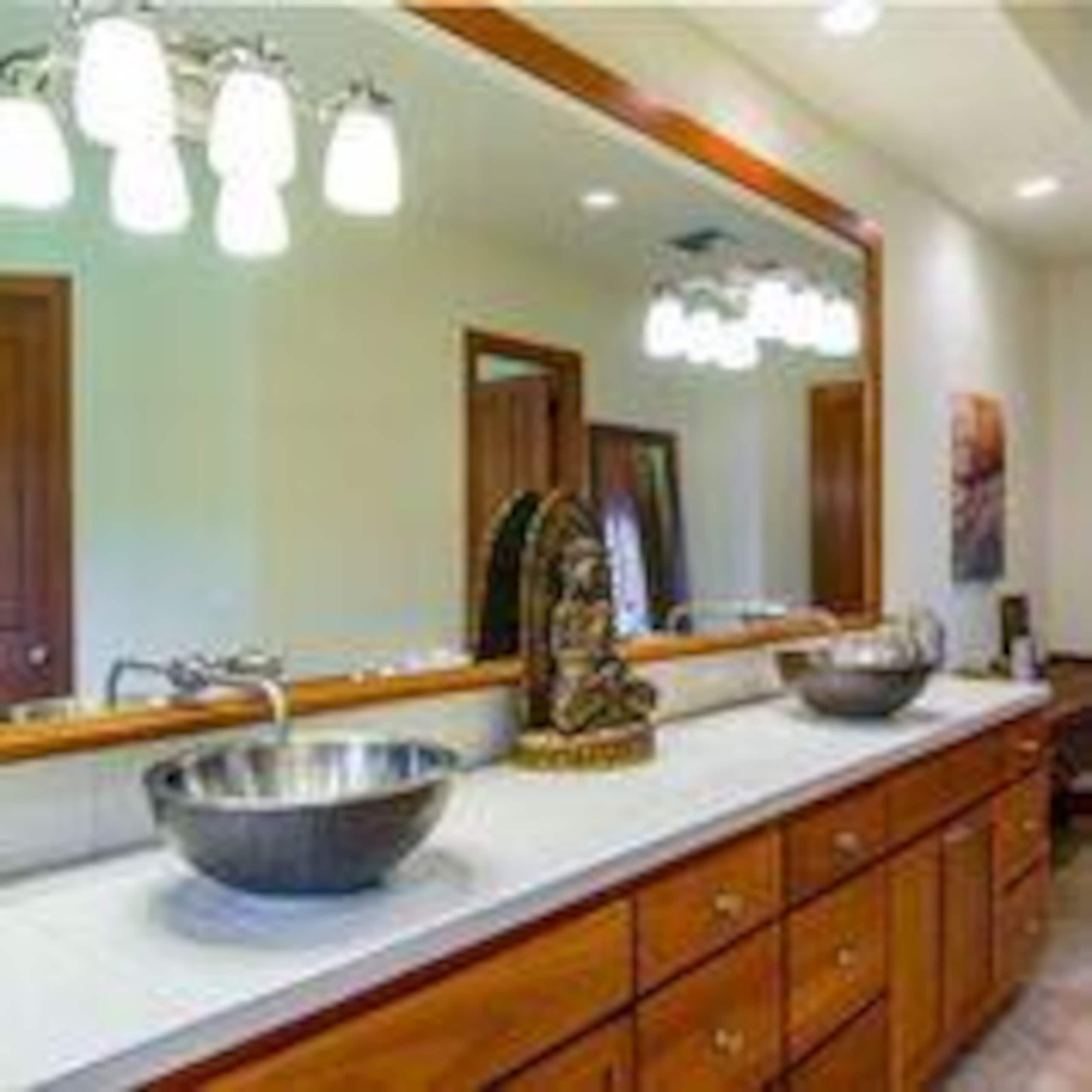 Home in Lahaina · ★4.79 · 5 bedrooms · 6 beds · 5 baths - Image 30