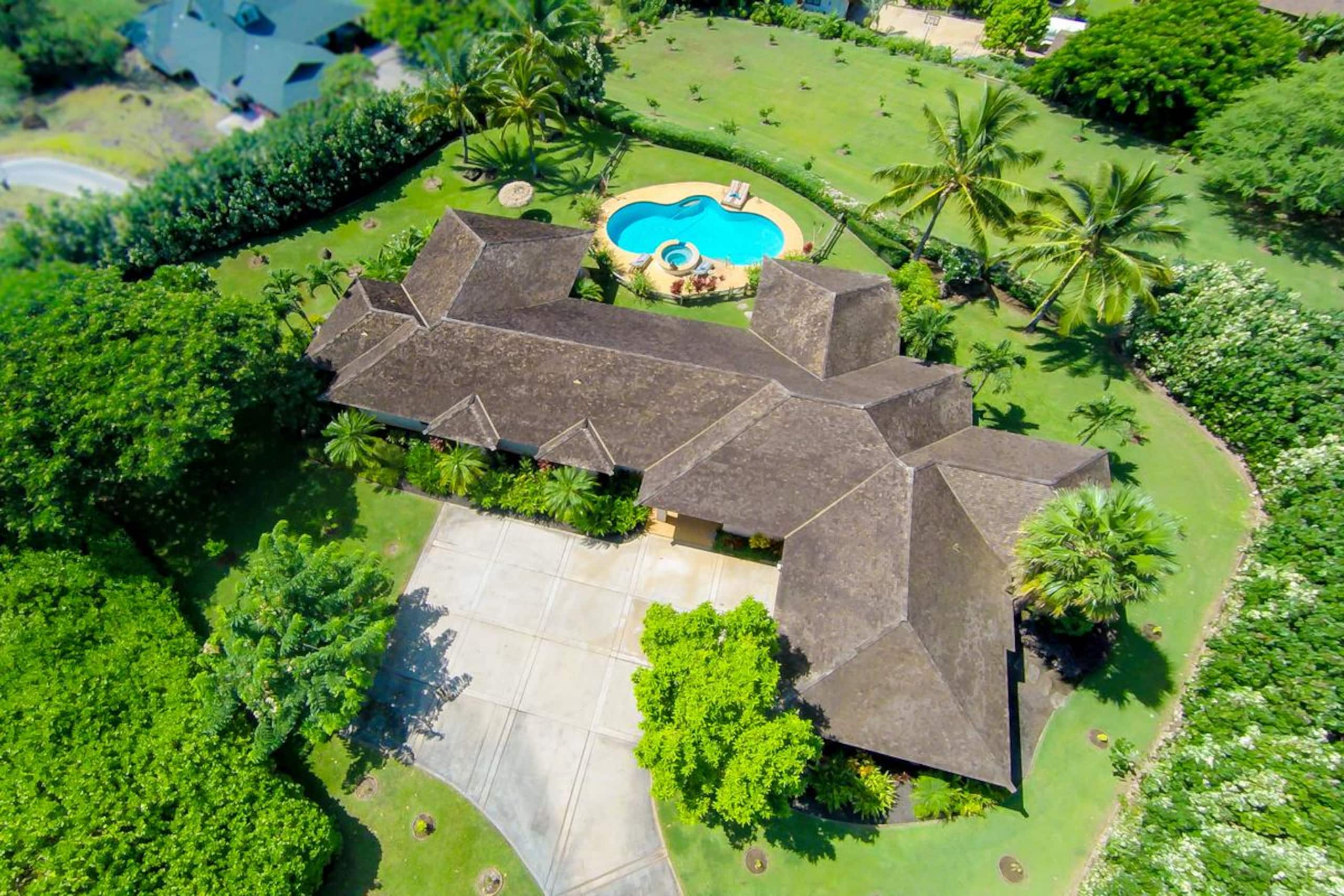 Home in Lahaina · ★4.79 · 5 bedrooms · 6 beds · 5 baths - Image 5