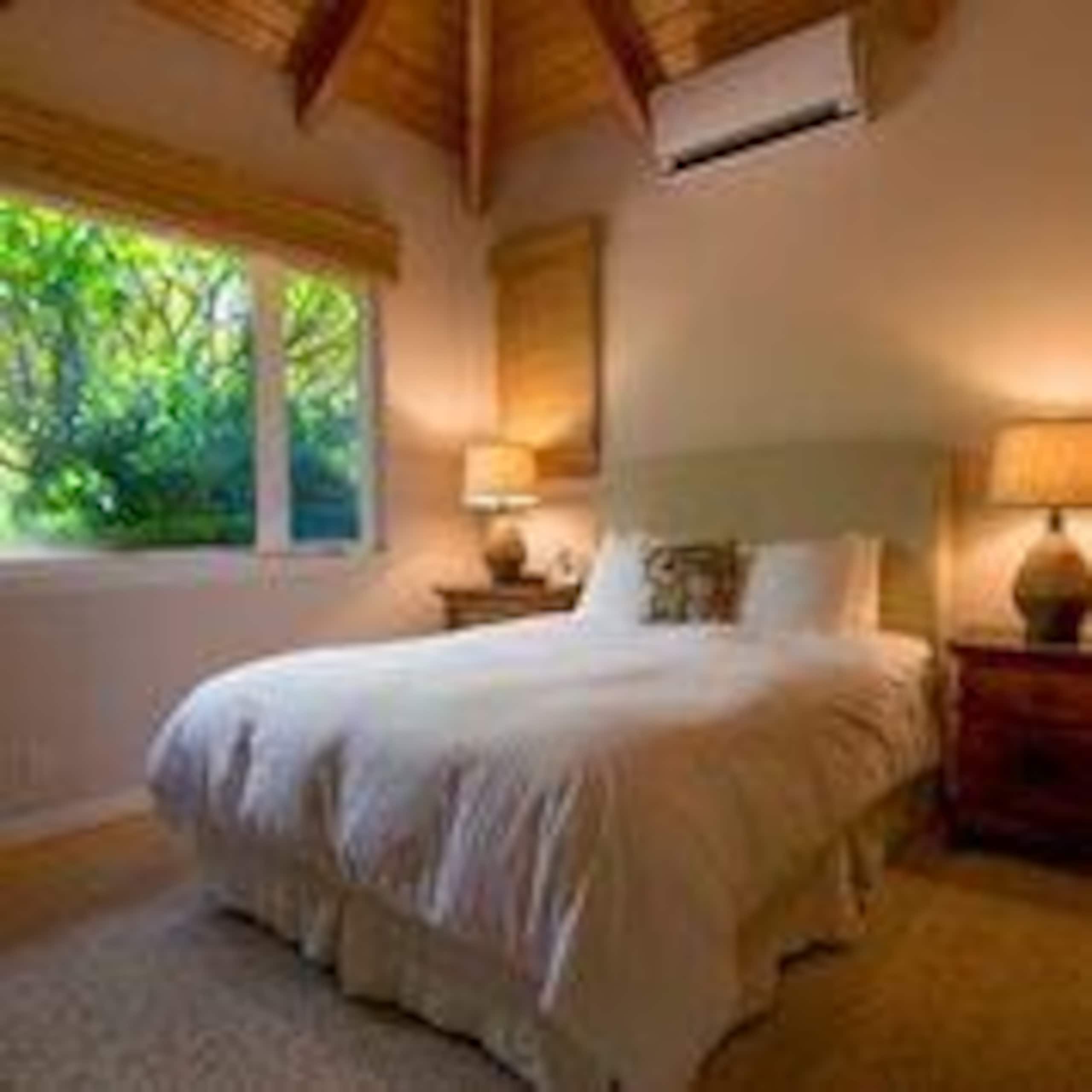 Home in Lahaina · ★4.79 · 5 bedrooms · 6 beds · 5 baths - Image 43