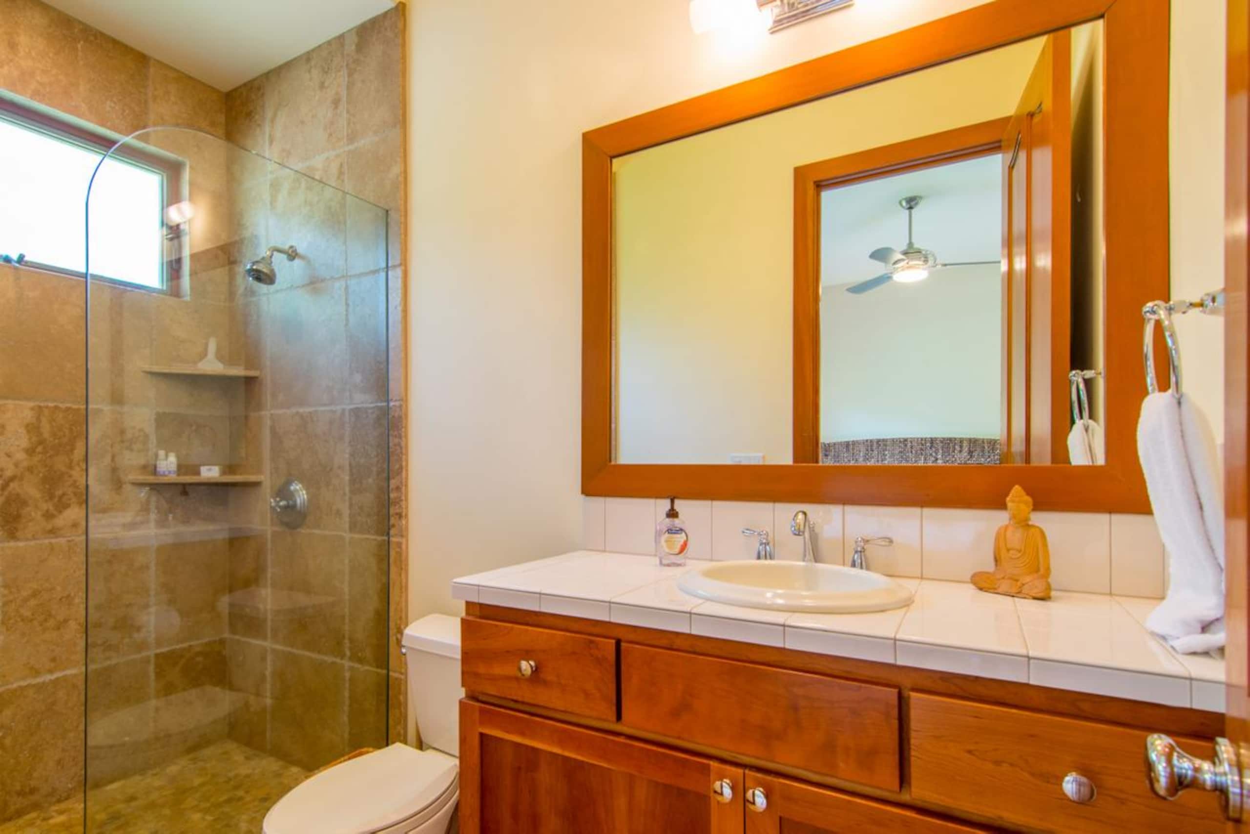 Home in Lahaina · ★4.79 · 5 bedrooms · 6 beds · 5 baths - Image 38