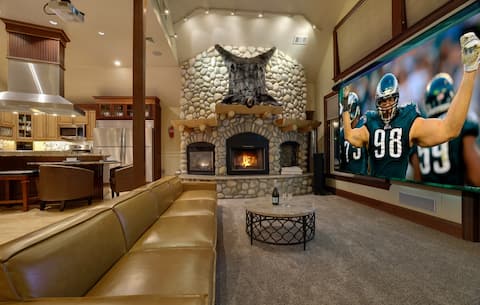 SKI-IN/SKI-OUT,Game Theaters,HOT TUB - Poconos SKi