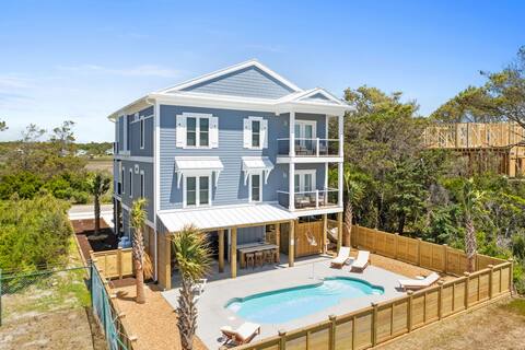 5-Bedroom Home with Private Pool & Elevator