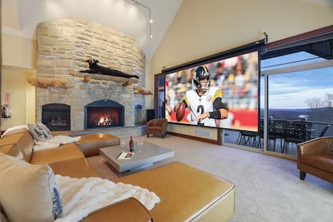 7 BR - HotTub - Ski-In/Out - Luxury home WV