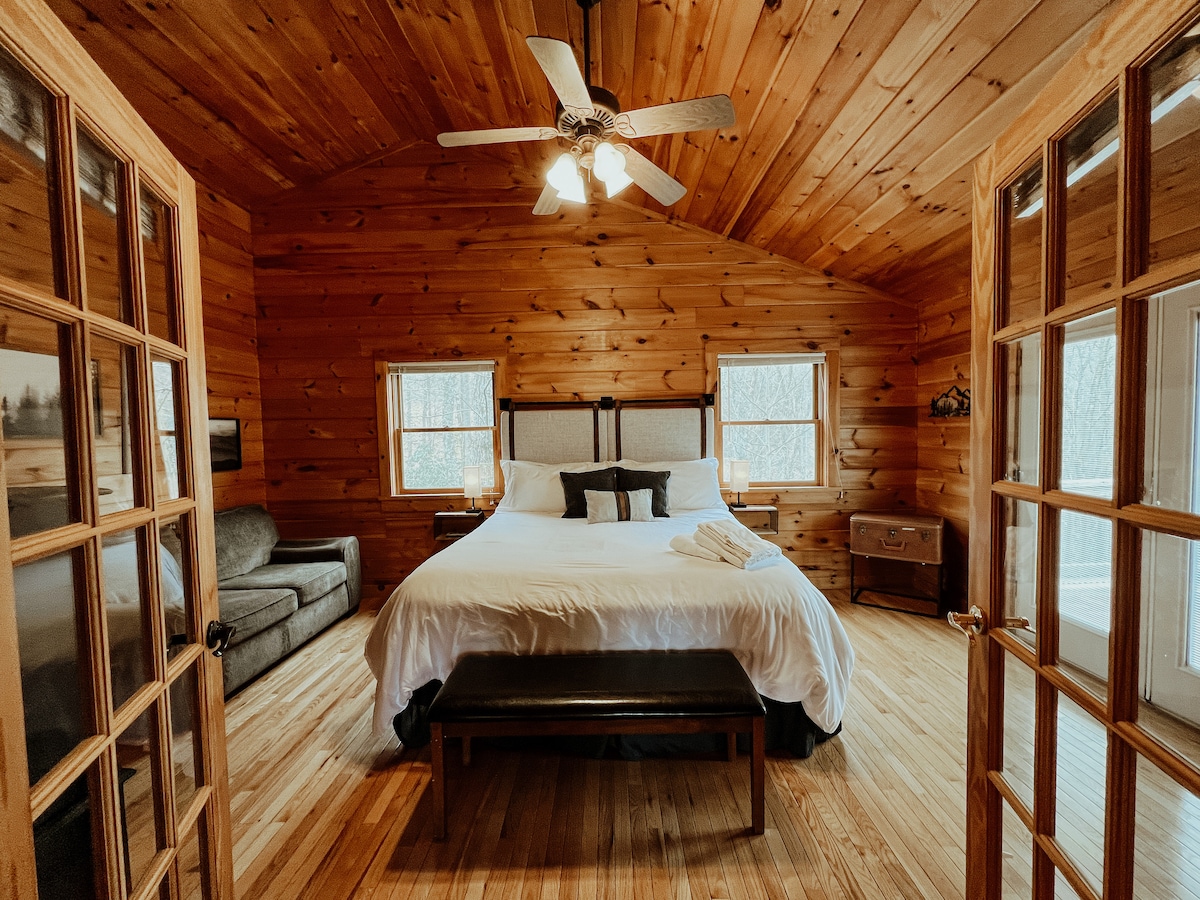 ห้องนอนใหญ่ - ชั้นบน