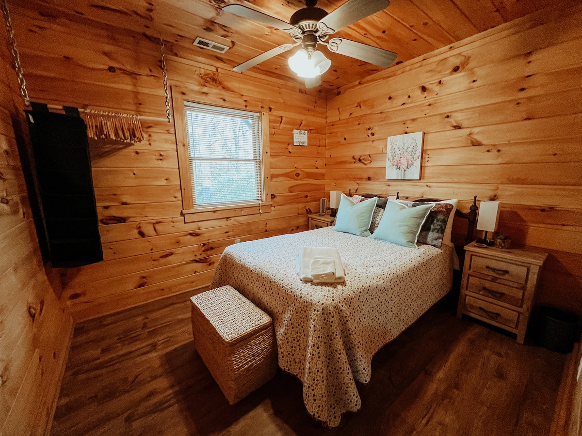 ห้องนอนที่ 4 - ชั้นล่าง