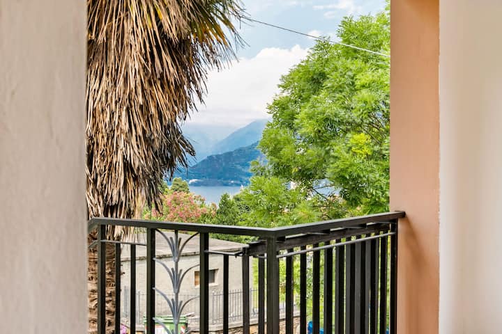 Casa Ambrogio, 3br With Parking By Halldis - Colico