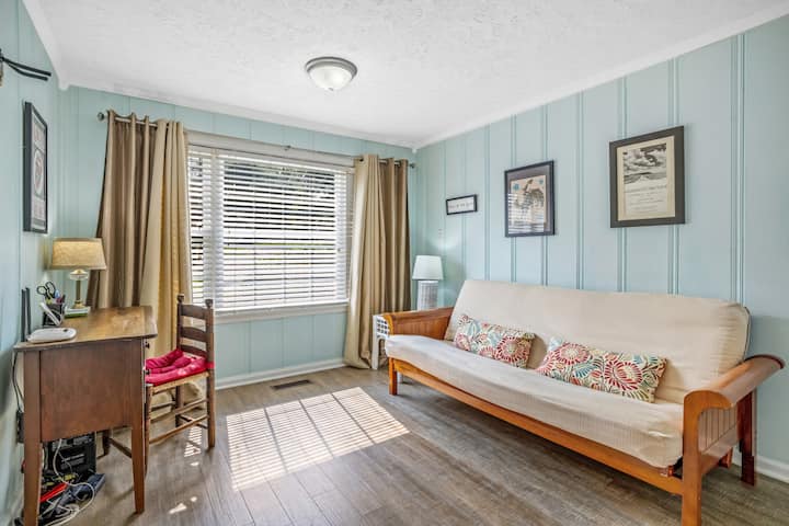 Საძინებელი 3, ორადგილიანი საწოლი ორადგილიანი, როგორც კერძო ოფისი