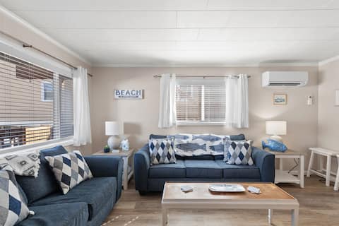 Top Airbnb: Charming 2-Bed Condo Steps From the Beach! in Ocean City