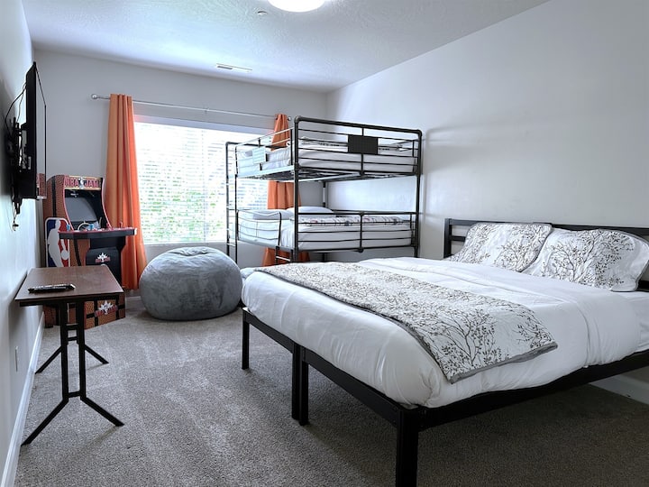 ห้องพัก Zion Townhome-Bunk - เตียงขนาดใหญ่ 3 หลัง - เตียงคิงไซส์ 1 หลัง