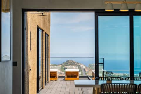 House of Cork and Ivy - By Wehost