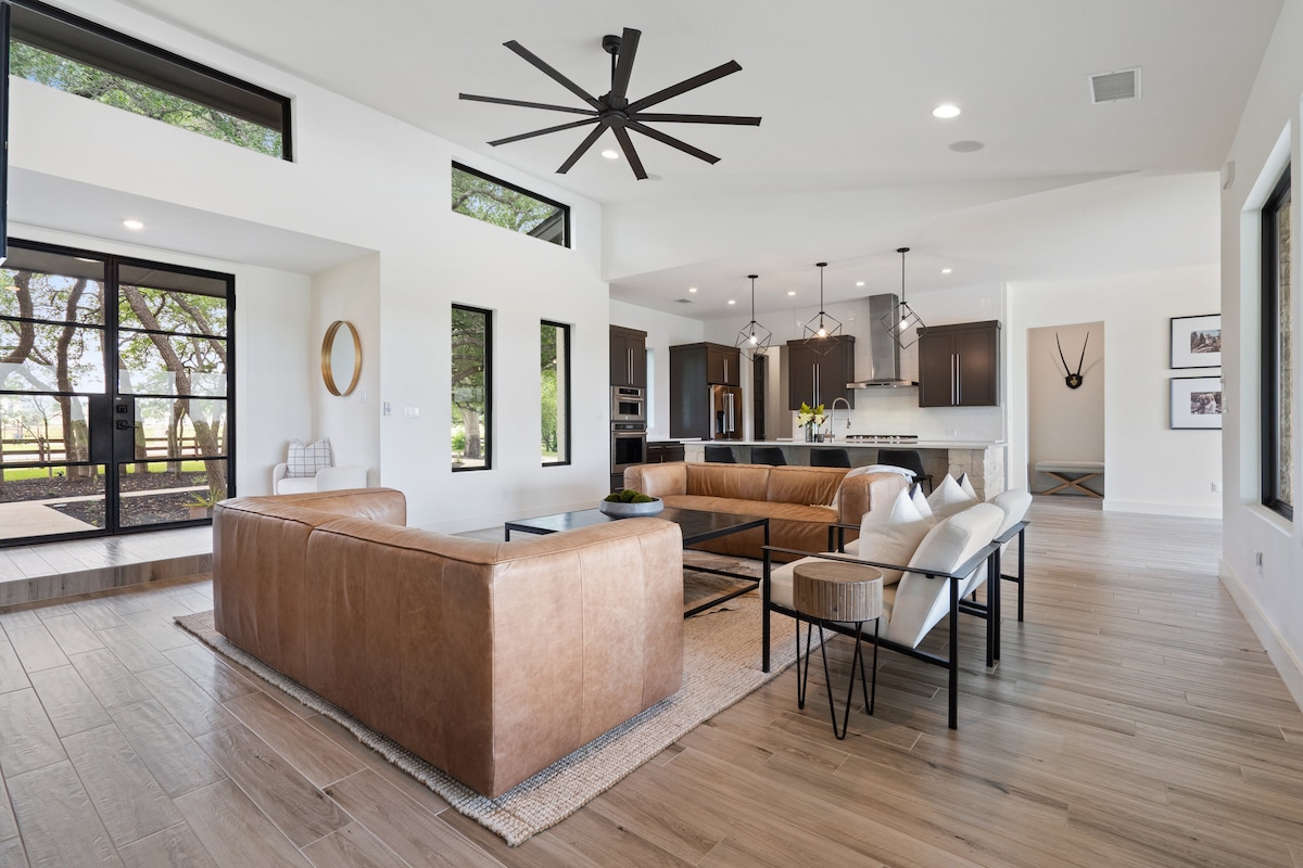 Riverfront Oasis With Private Heated Pool