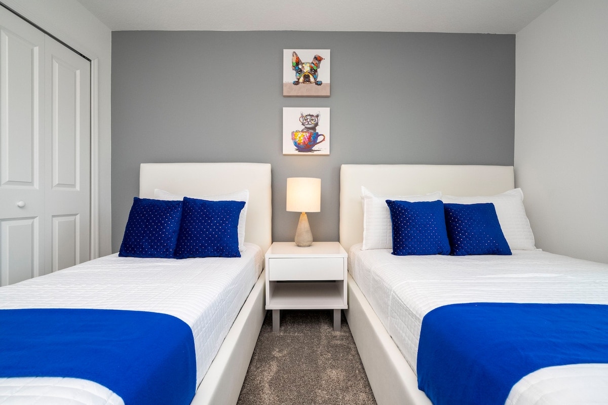 For all the family members double size bed and a single bed