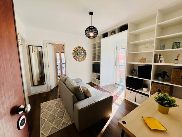 Modern Comfort within Ancient Streets gallery image 5