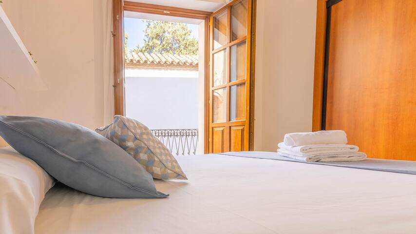 Antonio & Isabel managed Airbnb listing 1