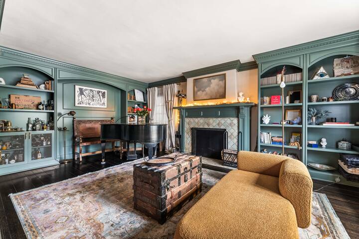 Ivy and Stone gallery image 2