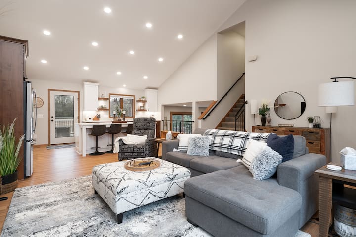 MINNeSTAY* Creekside Lodge | Nature gallery image 5