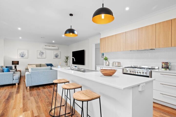 Aerial Beach House 2 gallery image 4