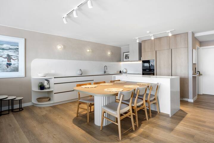 Las Rias, Riverside Luxury Bliss gallery image 3