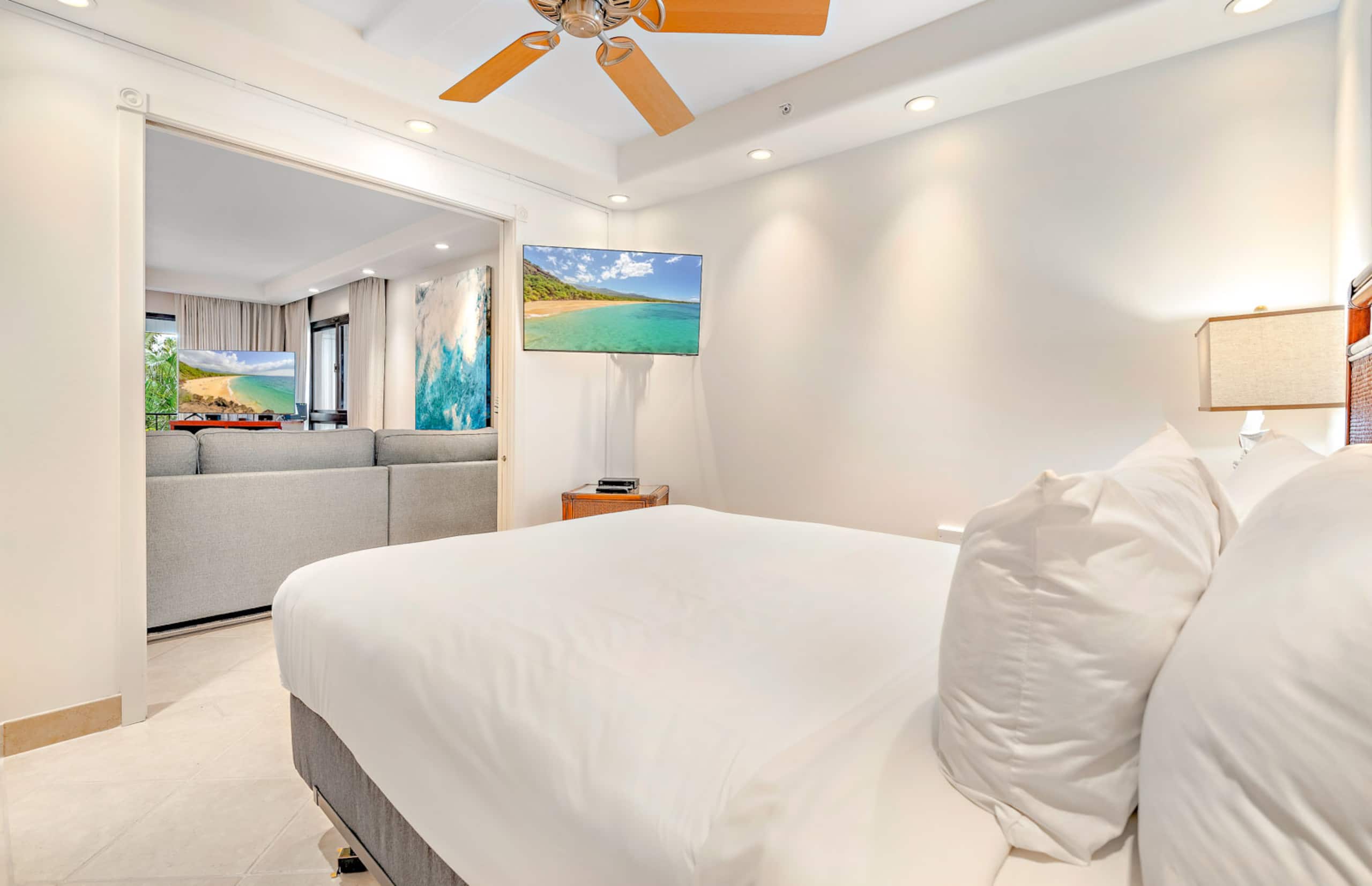 Condo in Lahaina · ★5.0 · 2 bedrooms · 4 beds · 2 baths - Image 25