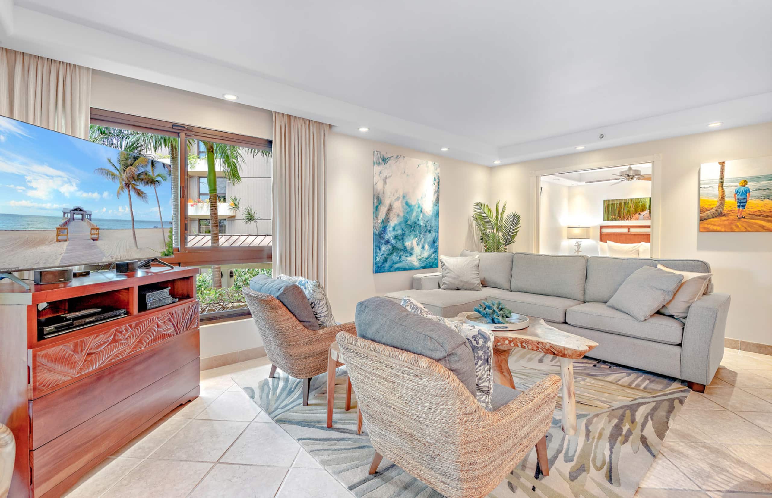 Condo in Lahaina · ★5.0 · 2 bedrooms · 4 beds · 2 baths - Image 12