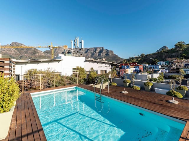 Spacious 3-Bedroom Apt in Bustling De Waterkant gallery image 2