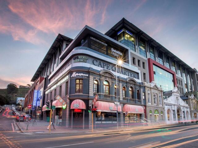 Charming 2-Bed Apt in De Waterkant Near Waterfront gallery image 3