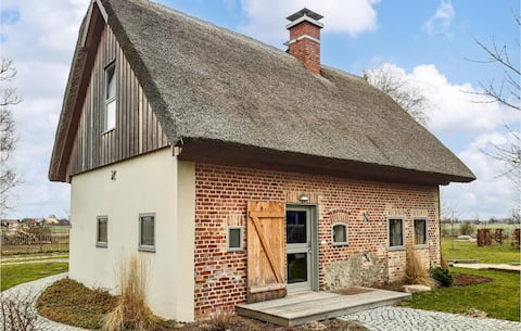 Stunning home in Warthe with sauna