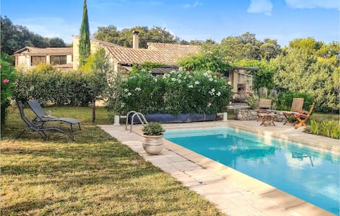 Awesome home in Roussas with kitchen