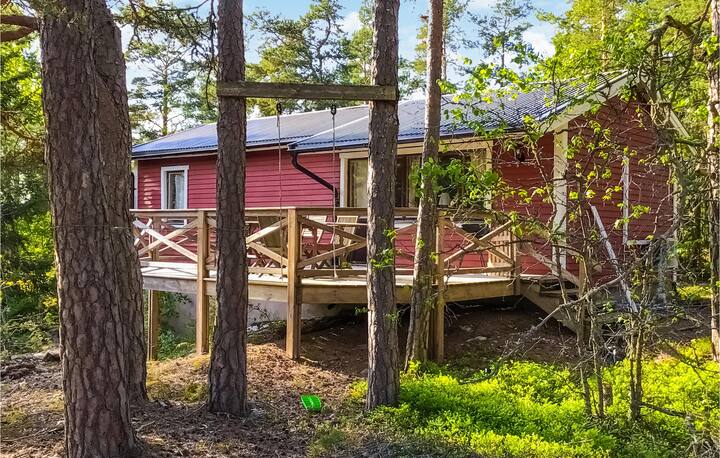 2 Bedroom Stunning Home In Norrtälje - Norrtälje