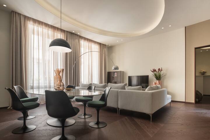 Sant’Ambrogio Luxury Apartment R&r gallery image 3
