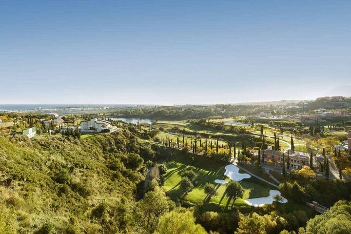 Hoyo 19 12 | Resort Marbella Complex Pools Golf
