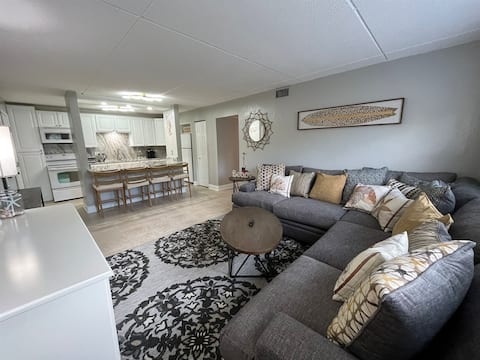 Popular Airbnb listing: Sea Breeze at Cocoa Beach- 2 bdrm! in Cape Canaveral