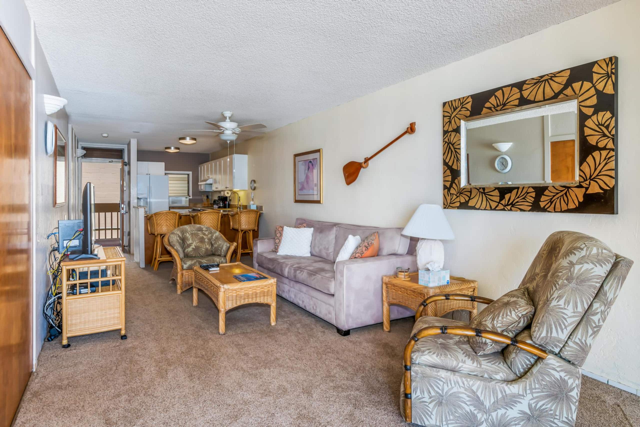 Condo in Kailua-Kona · ★4.56 · 2 bedrooms · 4 beds · 2 baths - Image 4