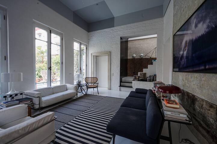 Naples designer Loft by Elite Villas gallery image 4