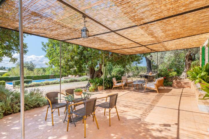 Els Garroverets gallery image 2