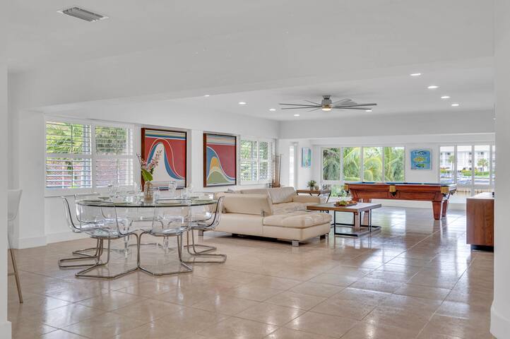 Retreat by Beach | Waterfront | Lago Key gallery image 2